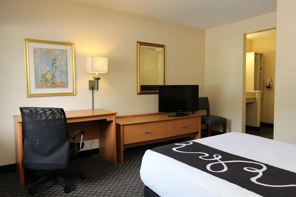 La Quinta By Wyndham Tampa Fairgrounds - Casino Hotel Mango Luaran gambar