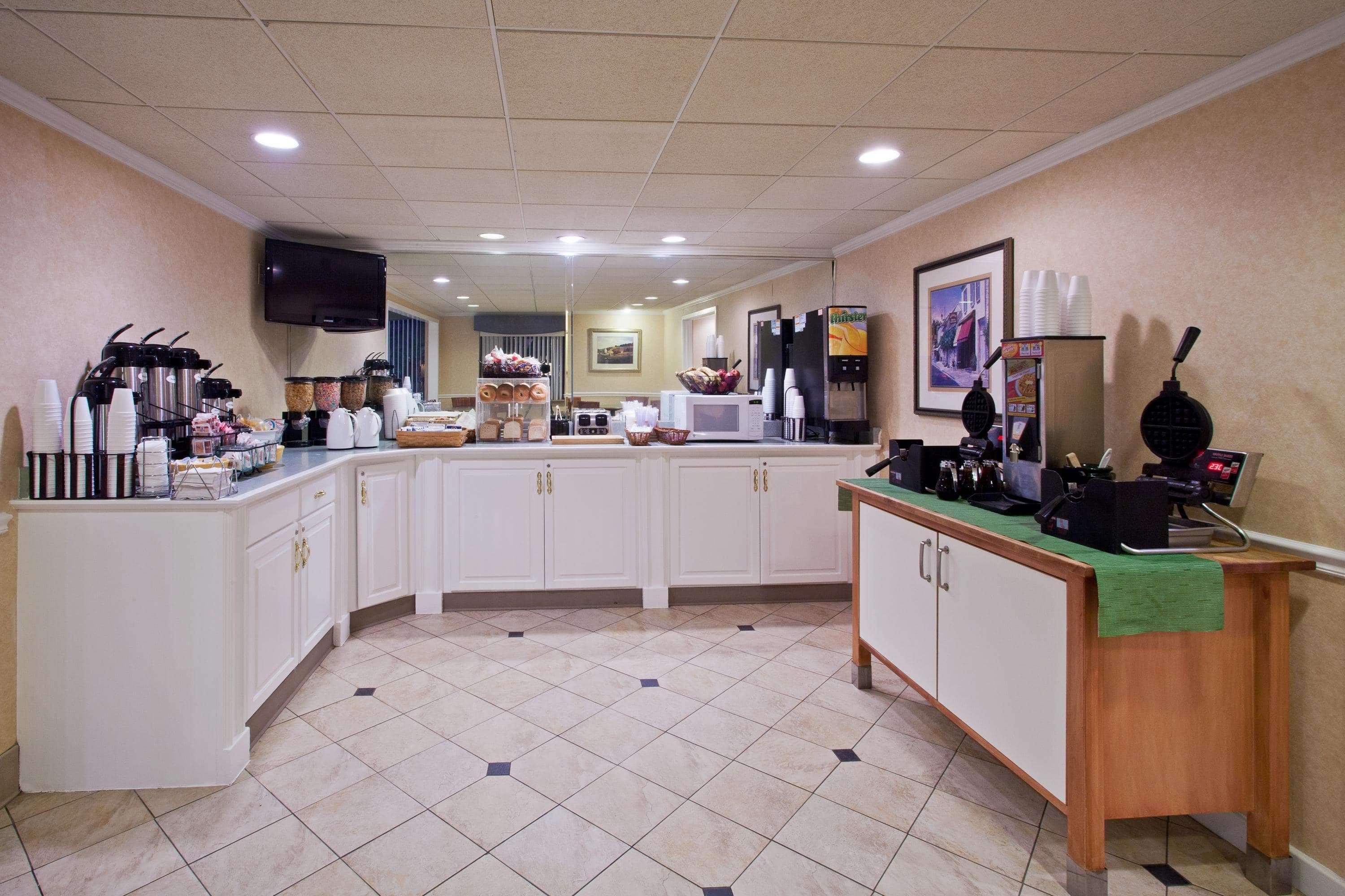 La Quinta By Wyndham Tampa Fairgrounds - Casino Hotel Mango Luaran gambar