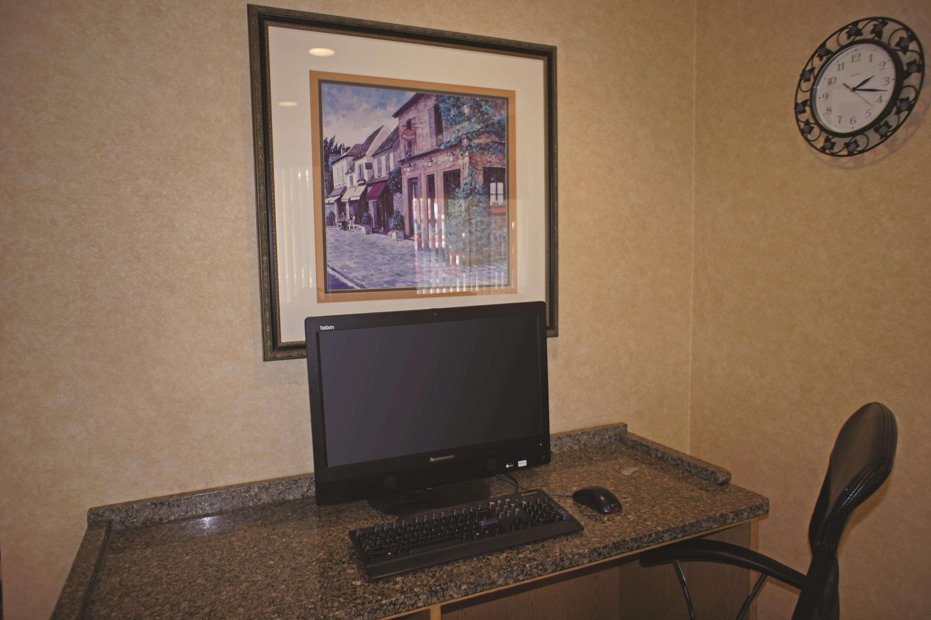 La Quinta By Wyndham Tampa Fairgrounds - Casino Hotel Mango Luaran gambar