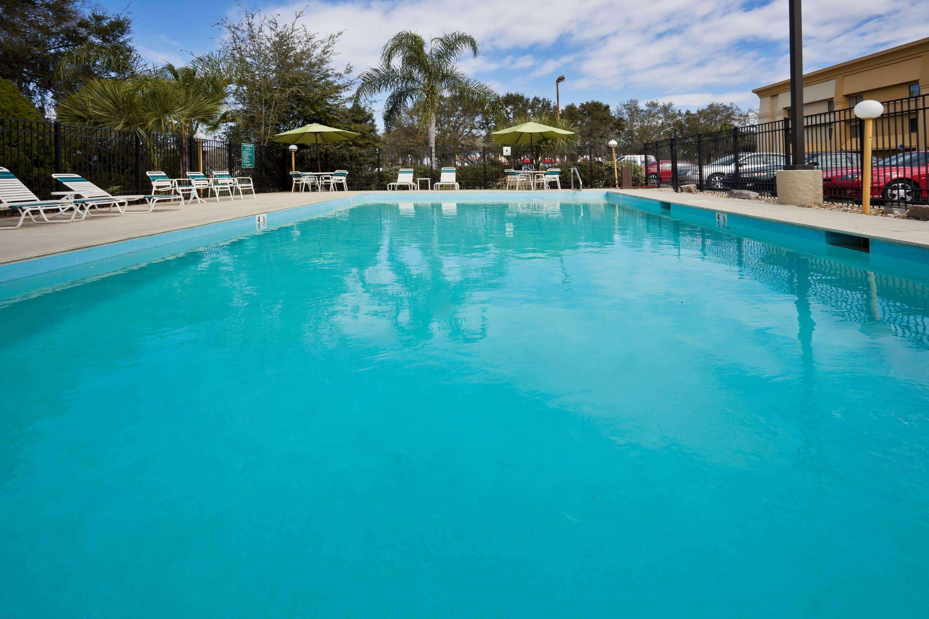 La Quinta By Wyndham Tampa Fairgrounds - Casino Hotel Mango Luaran gambar
