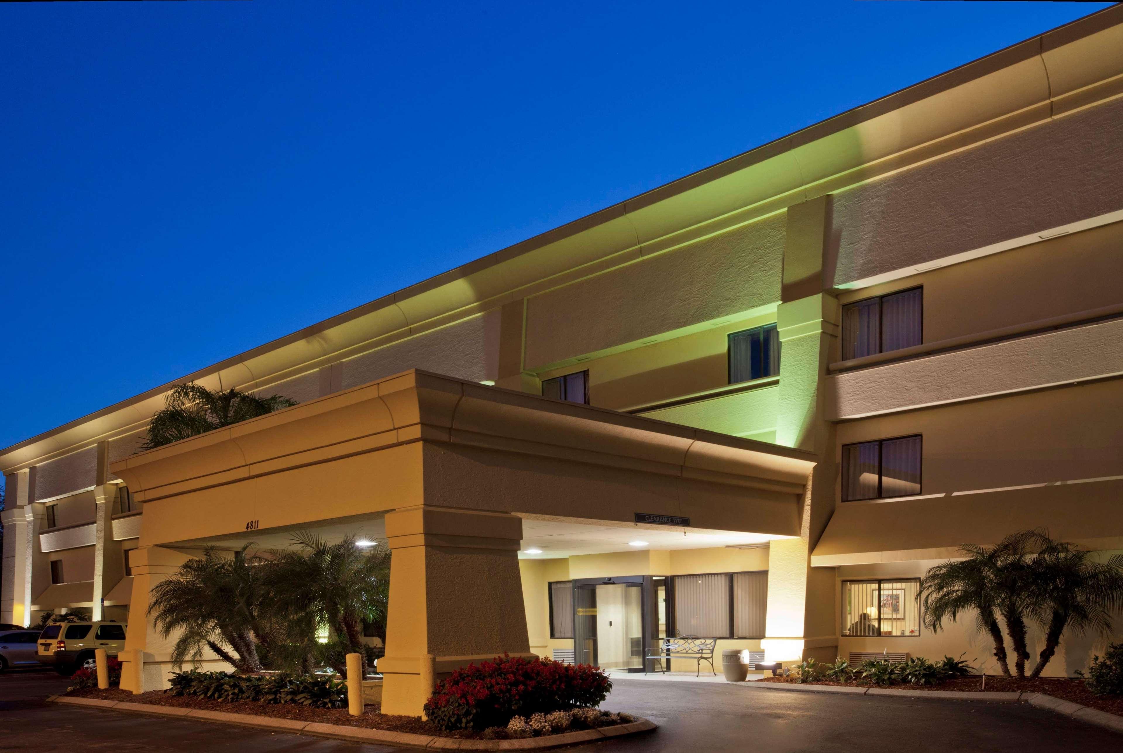 La Quinta By Wyndham Tampa Fairgrounds - Casino Hotel Luaran gambar