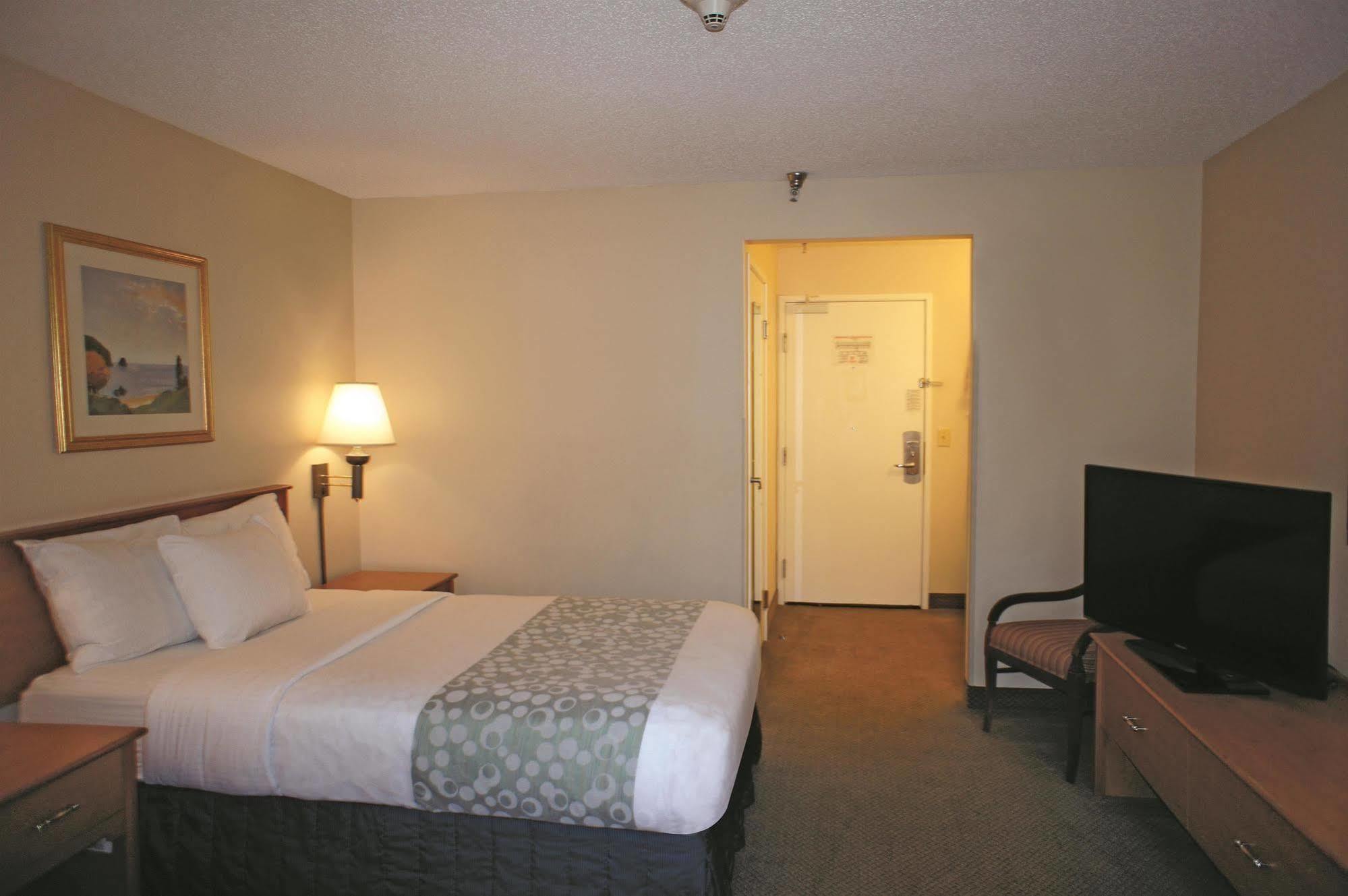 La Quinta By Wyndham Tampa Fairgrounds - Casino Hotel Mango Luaran gambar